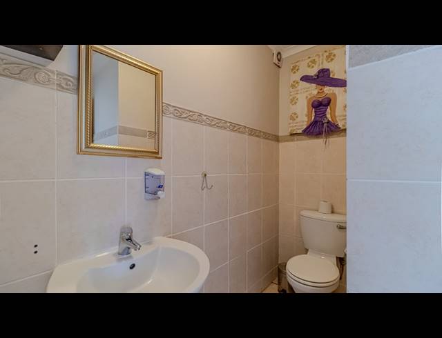 3 BEDROOM TOWNHOUSE TO LET IN BIG BAY